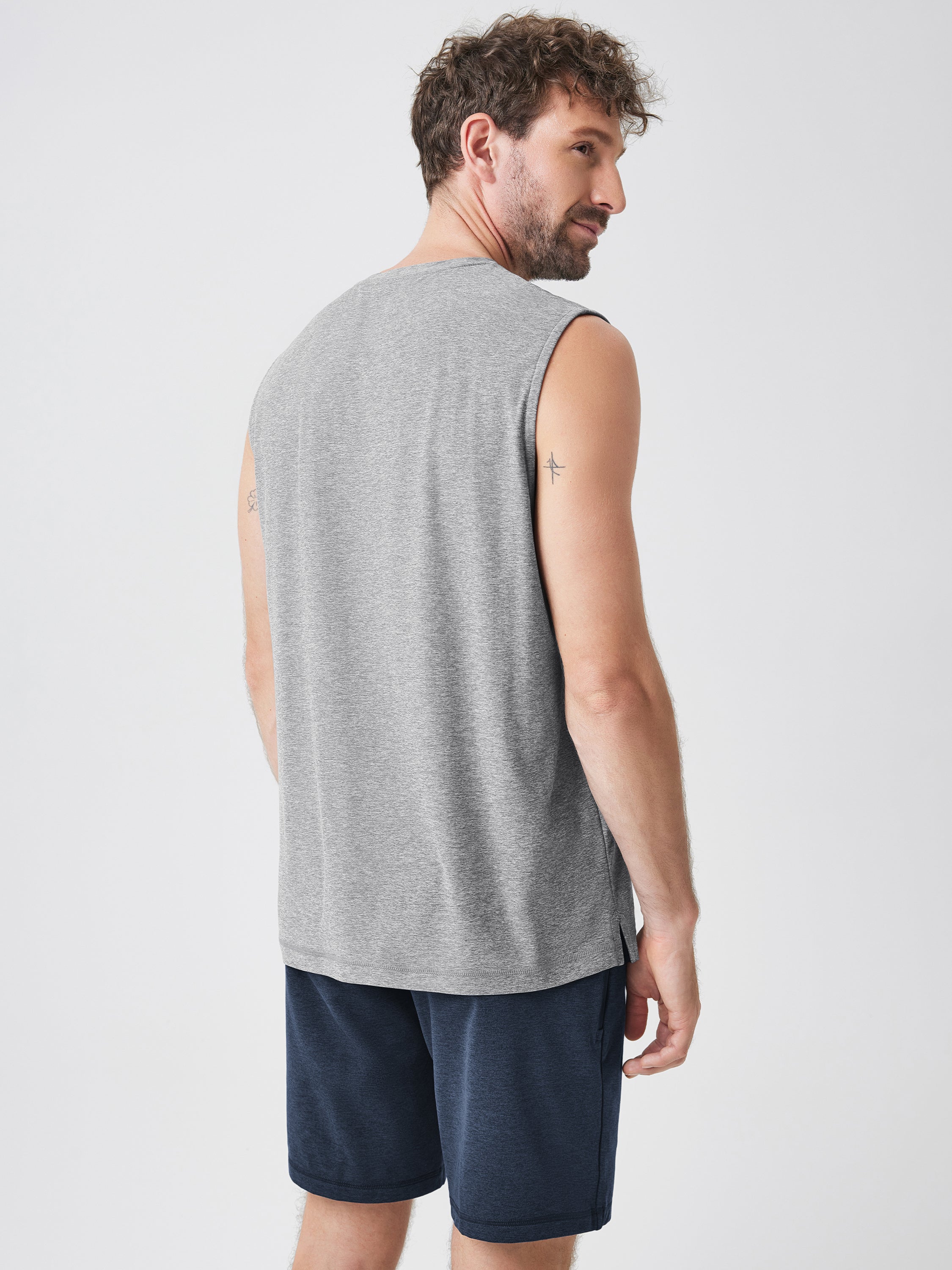 odSTRATUM Men's Muscle Tee - Image 28