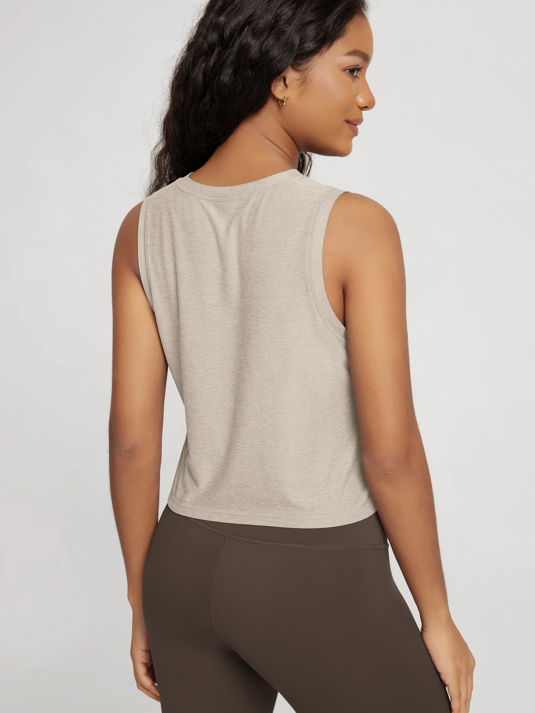 odSTRATUM Performance Crop Tank Sleeveless Tee - Image 57