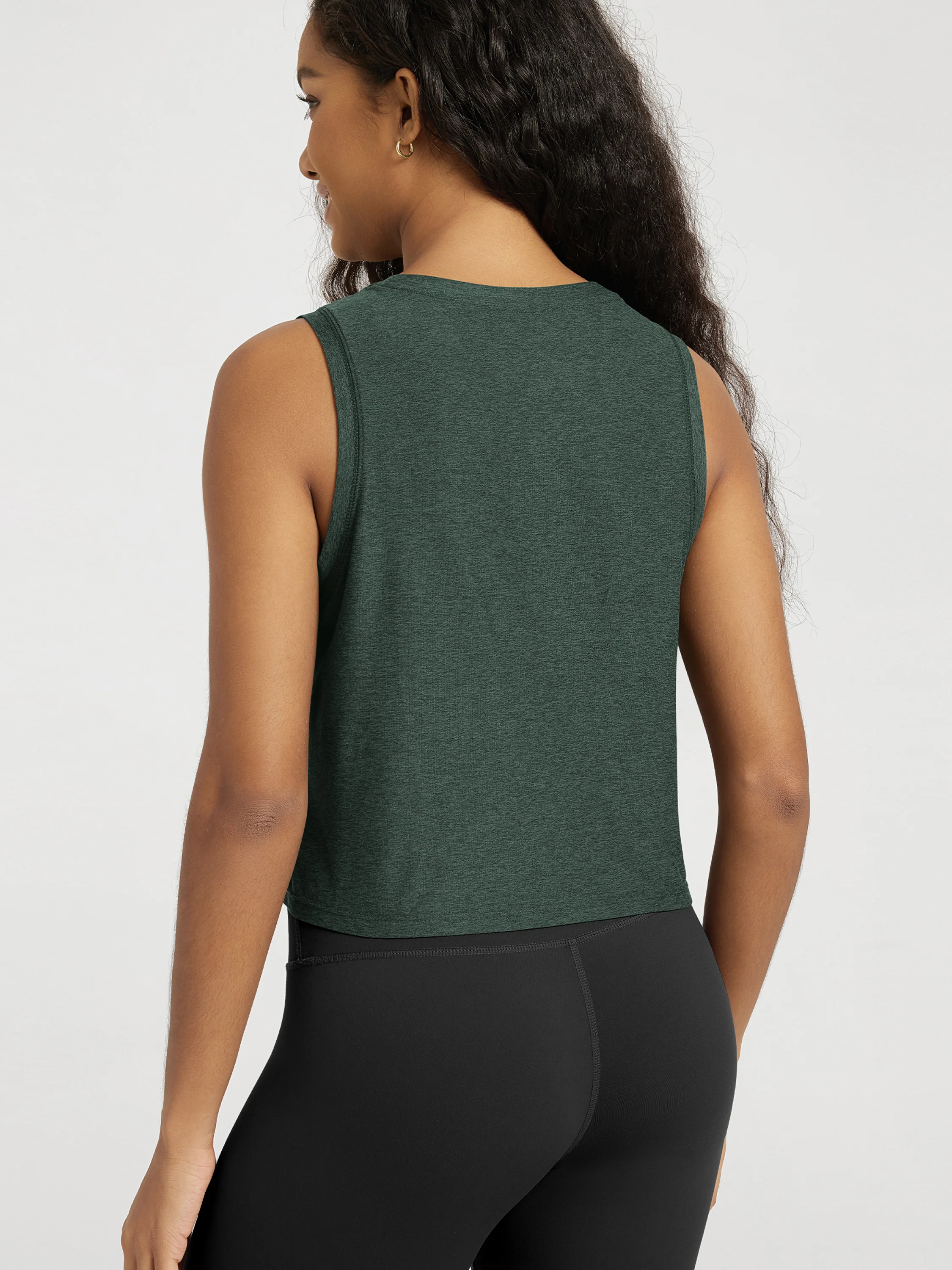 odSTRATUM Performance Crop Tank Sleeveless Tee - Image 9