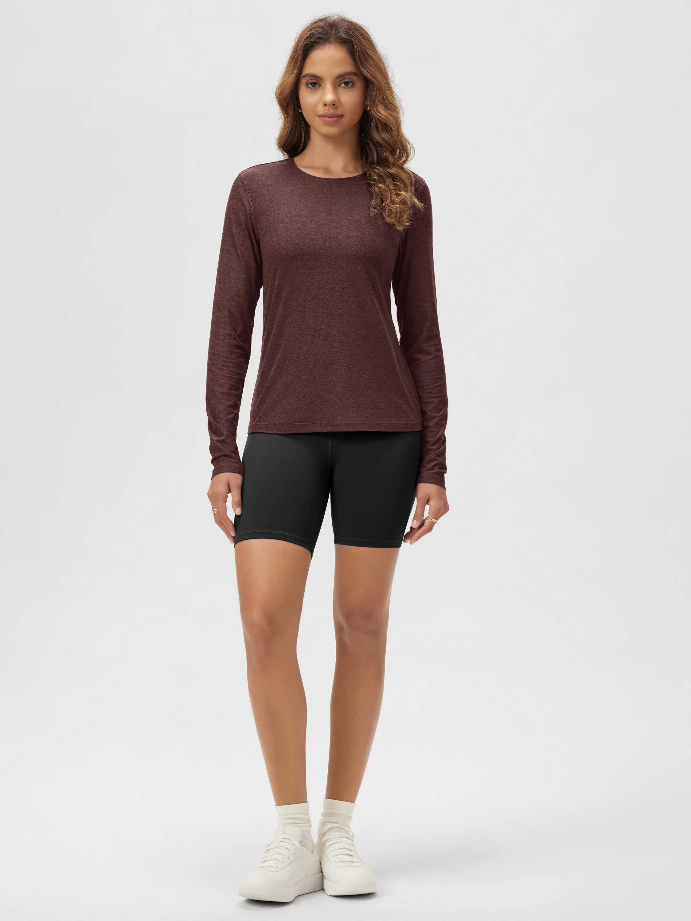 odSTRATUM Women's Breathable Crew Neck Long Sleeve - Image 32