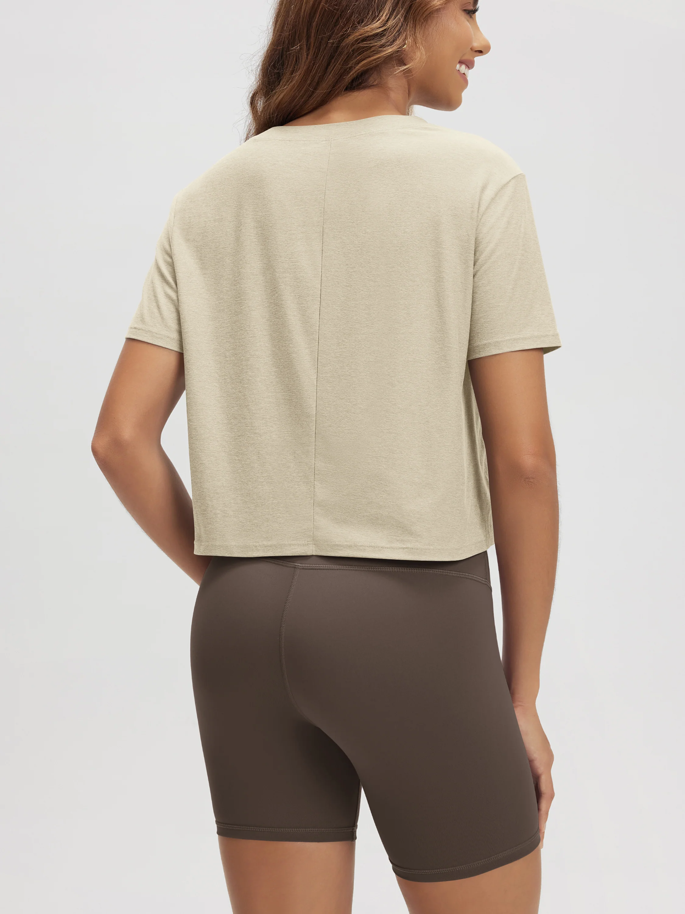 odSTRATUM Women's Performance Cropped Tee - Image 32