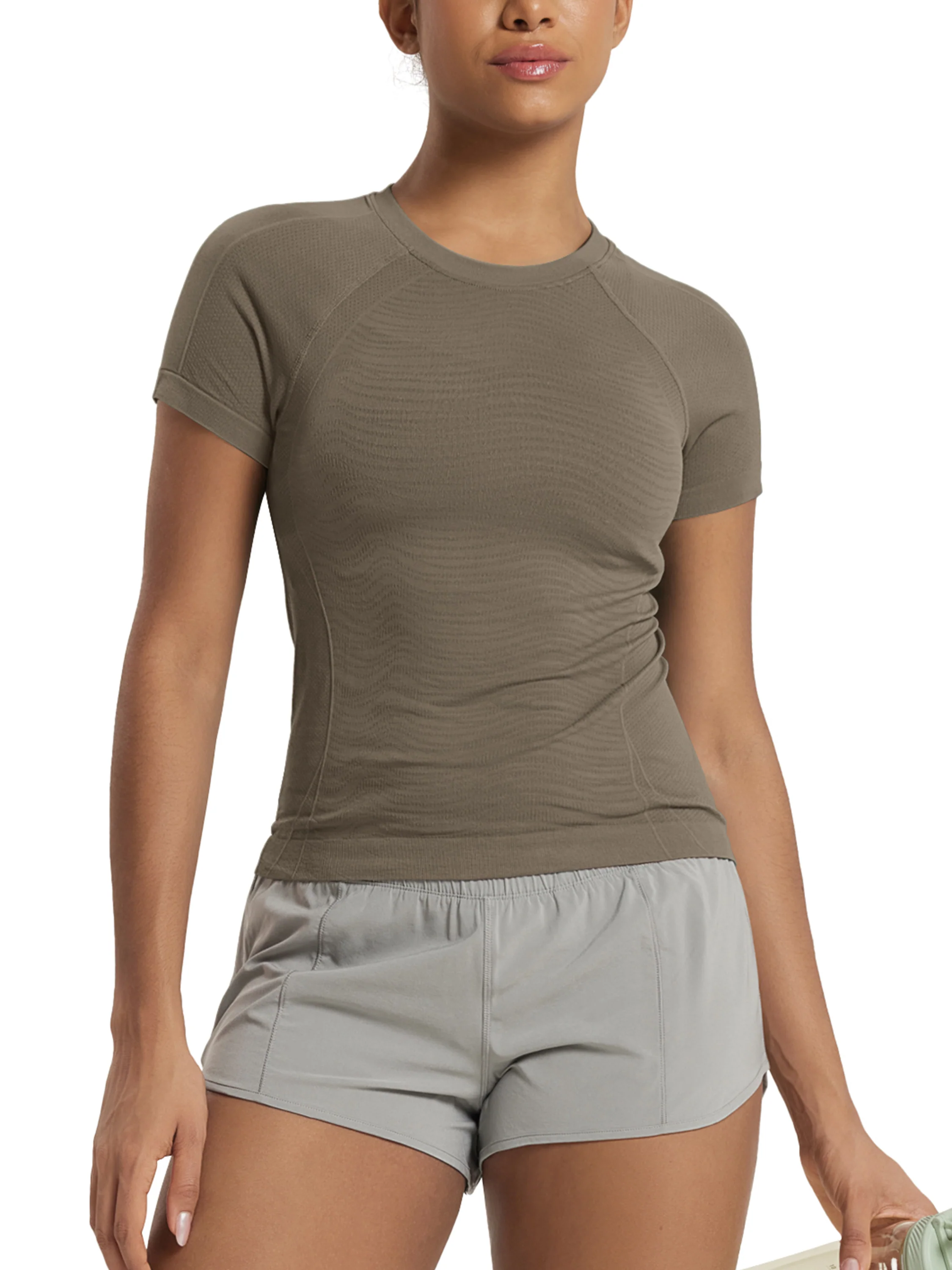 Seamless Performance Waist Length T-Shirt - Image 16