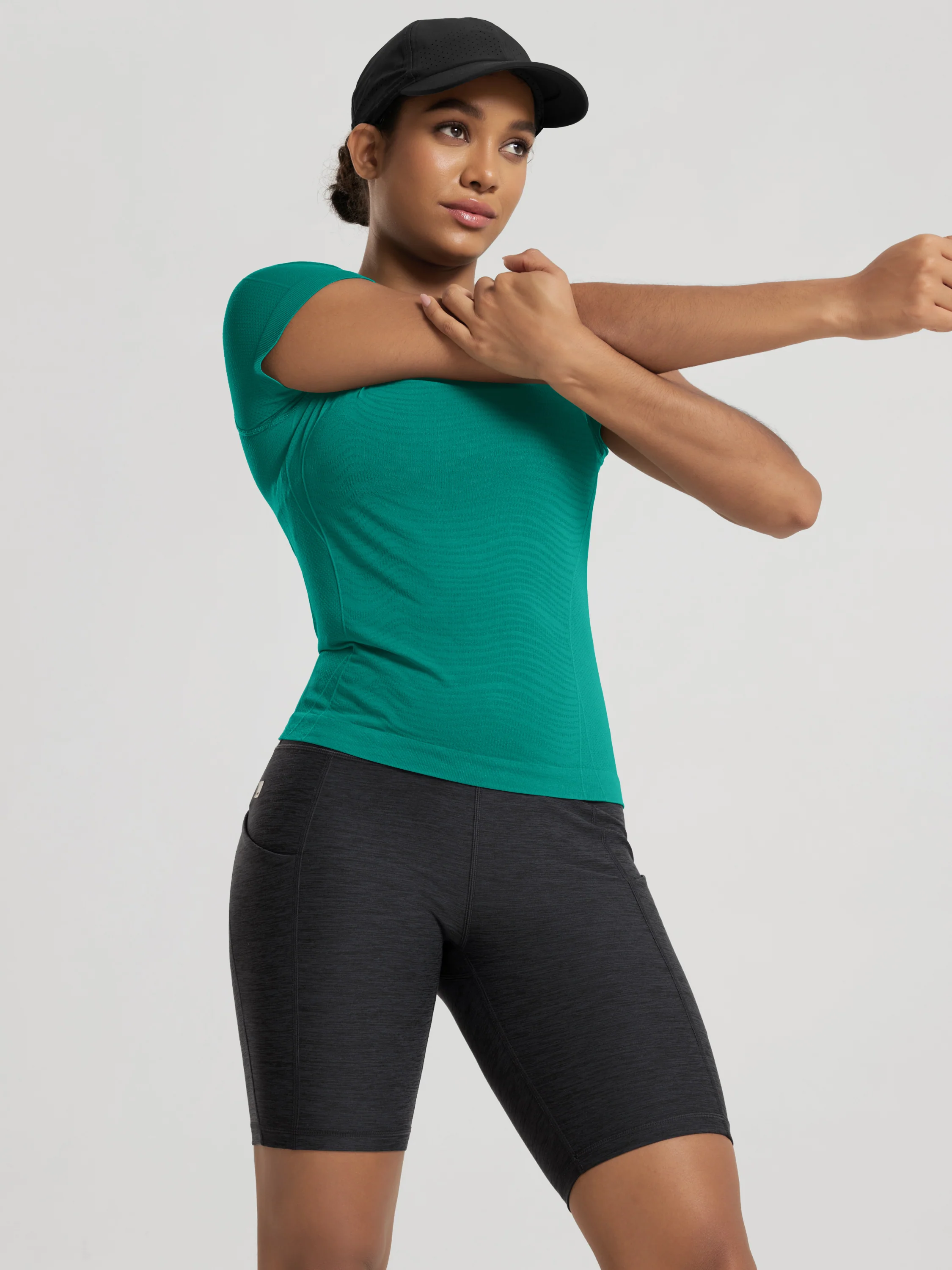Seamless Performance Waist Length T-Shirt - Image 37