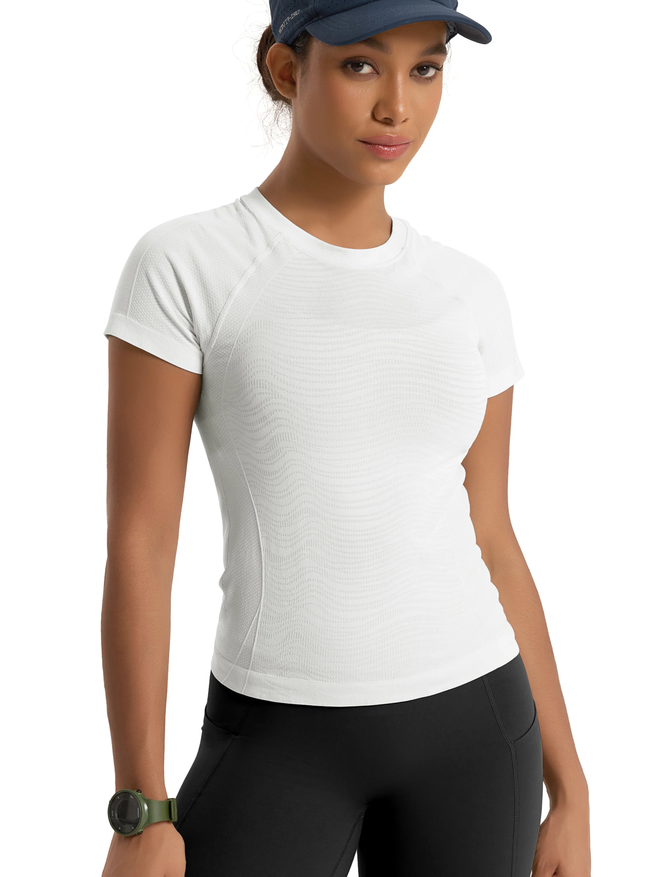 Seamless Performance Waist Length T-Shirt - Image 46