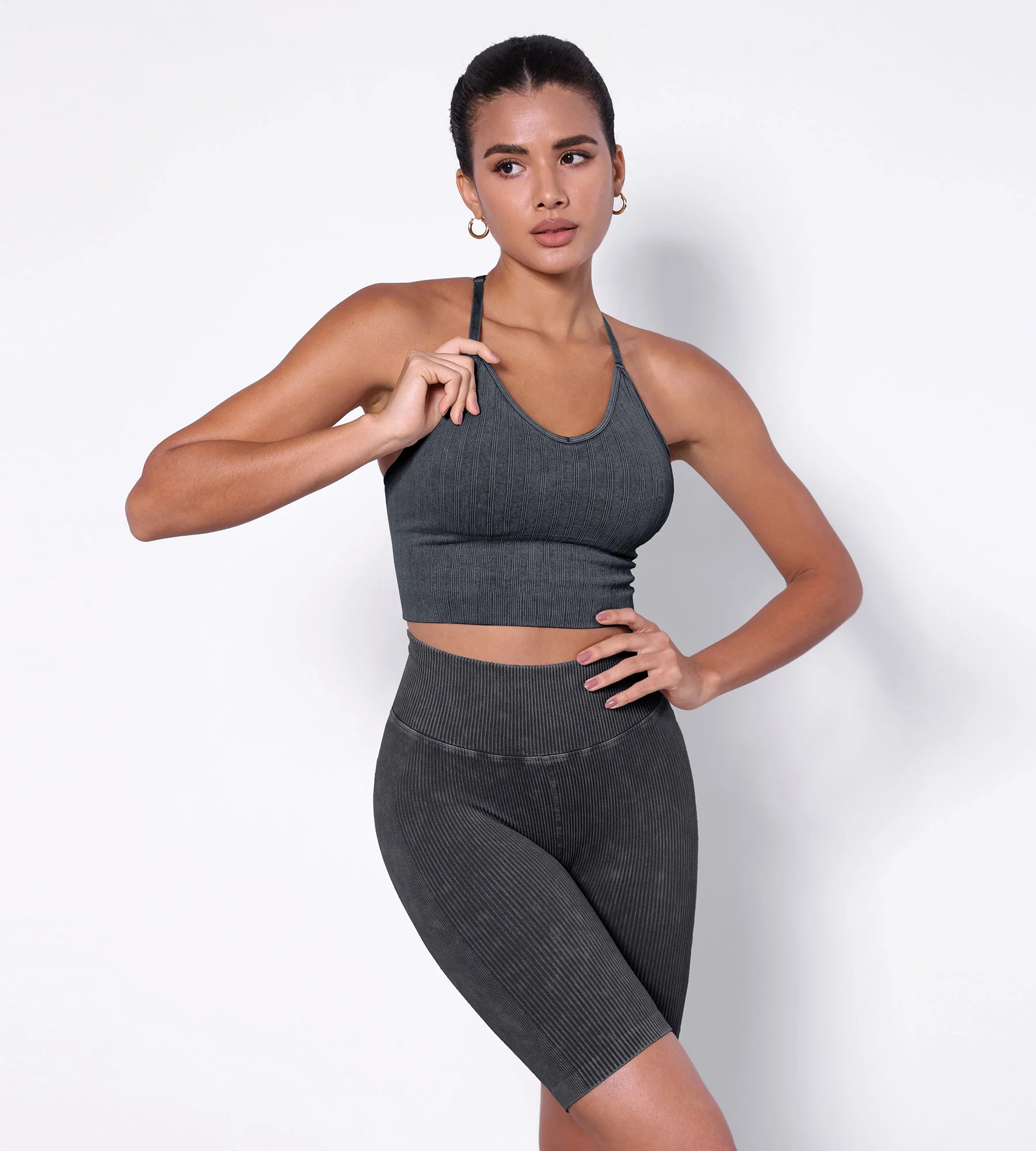 Seamless Strappy Sports Bra with Removable Pads - Image 5